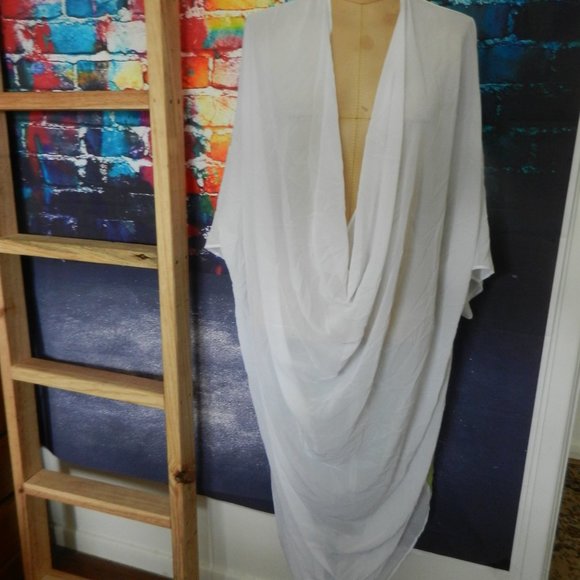 House of Ezis dress-PRICE DROPPED ! - Picture 5 of 6